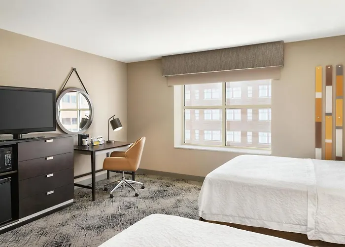 Hampton Inn Portland Downtown Waterfront