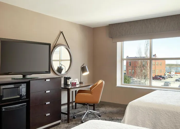 Hampton Inn Portland Downtown Waterfront