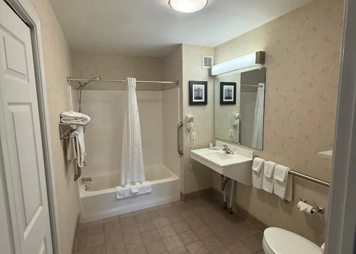 Smart Suites, An Ascend Collection Hotel