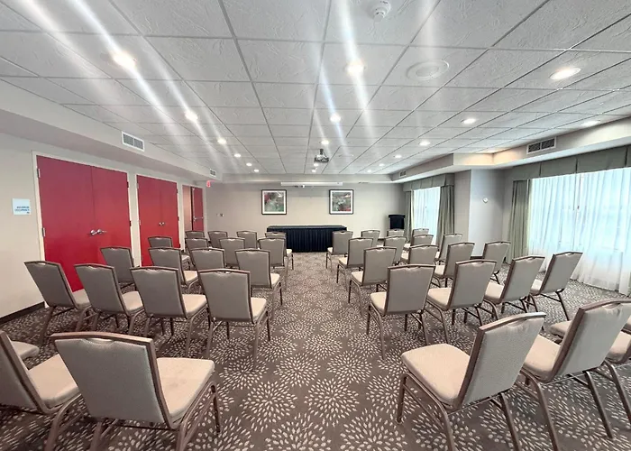 Holiday Inn Express & Suites - Olathe North By Ihg