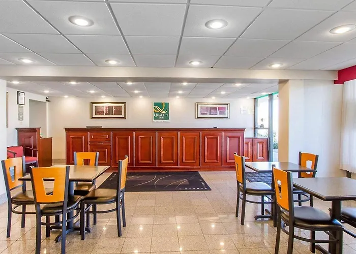 Quality Inn Dyersburg I-155
