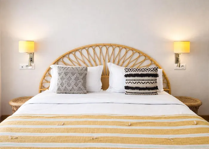 Irin Hotel