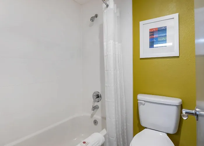 Comfort Inn & Suites Tigard Near Washington Square