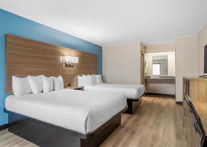 Days Inn By Wyndham Victoria Tx East