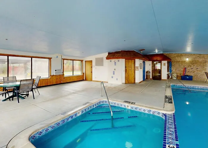 Oscoda Lakeside Hotel