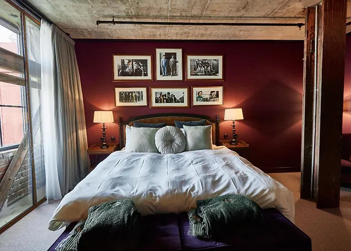 Steam Hotel