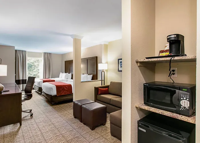 Comfort Suites Fishkill Near Interstate 84