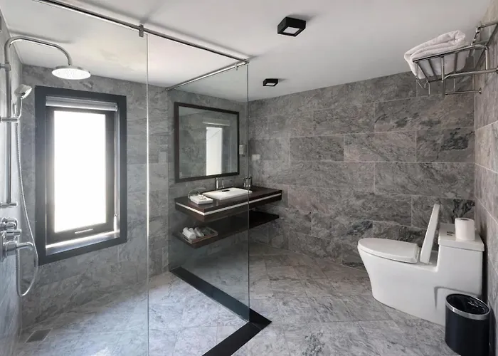 Threeway Riverside Villa