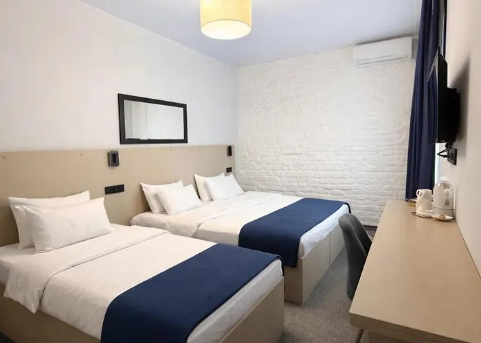 Hotel Green Town