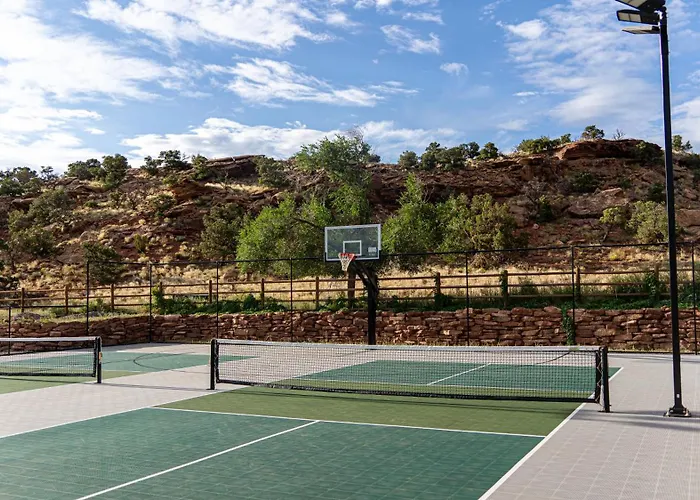 Cougar Ridge Resort