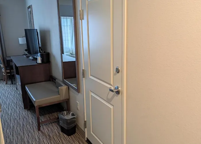 Grandstay Hotel & Suites Rock Valley
