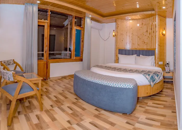 Snow City'S Montana Blues Resort Manali - Heated & Air-Cooled Stay