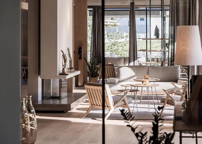 Zelloon Boutique Hotel