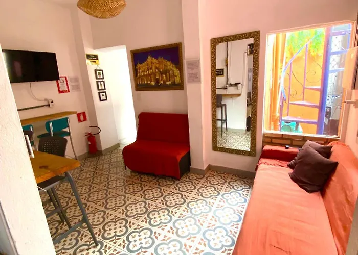 Pinheiros Hostel&Food