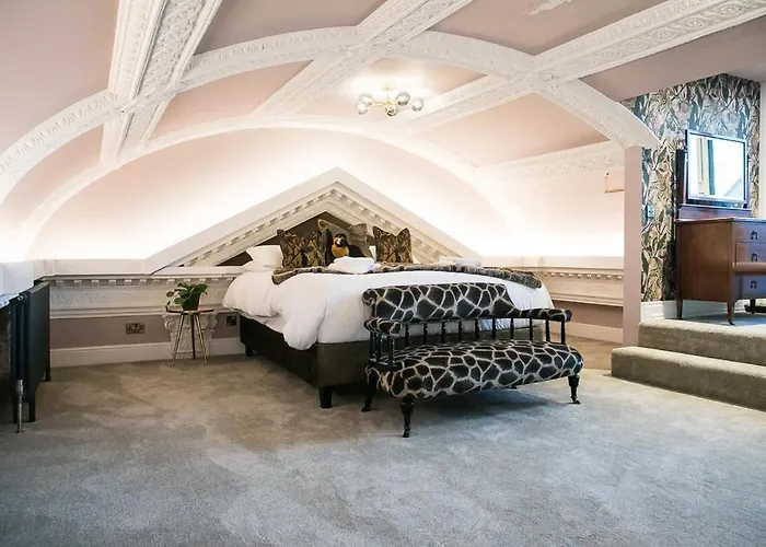 Foxlow Grange By Muse Escapes - Whole House 15 Bed