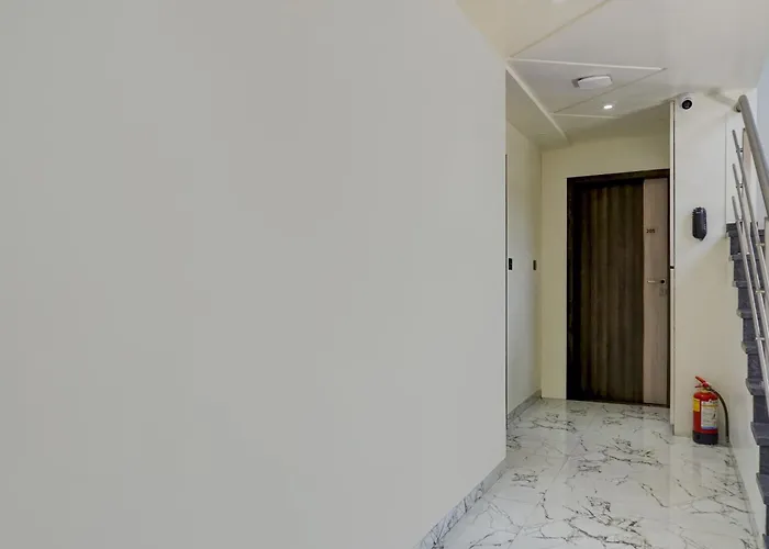Townhouse Poona Royal