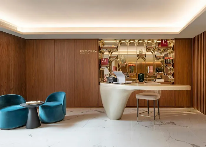 Renaissance Porto Lapa Hotel