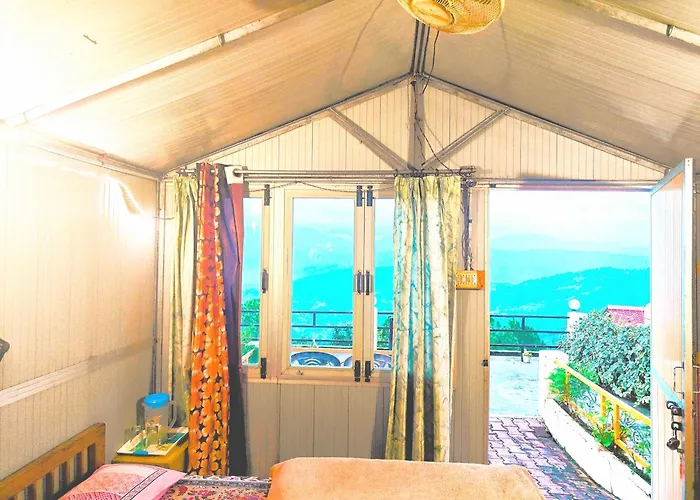 Himvadi Resorts Kausani