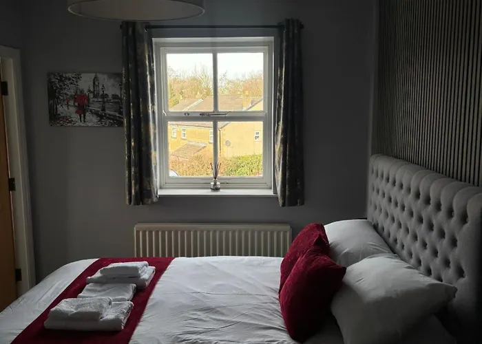 Feildens Arms Hotel