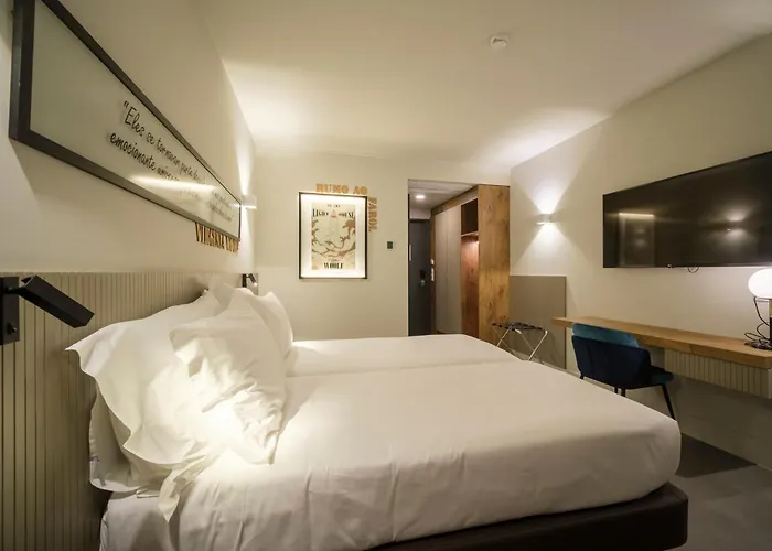 Azores Book Hotel