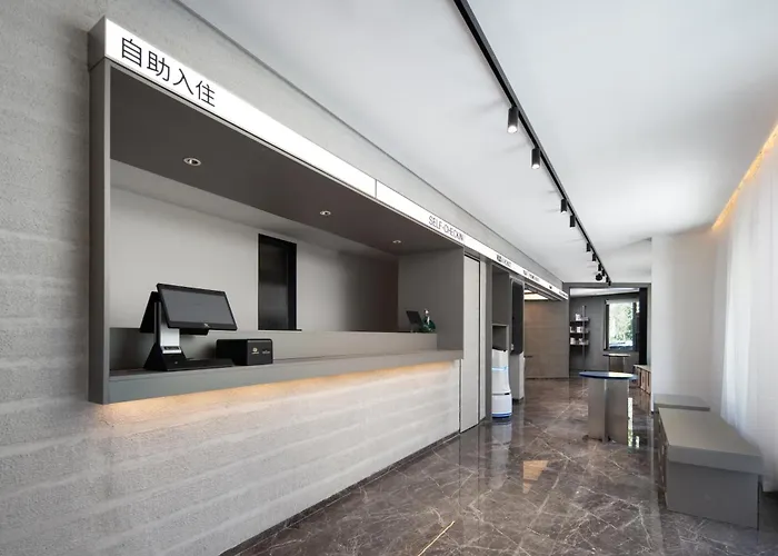 Atour Light Hotel Jinan The Laming Lake Scenic Area