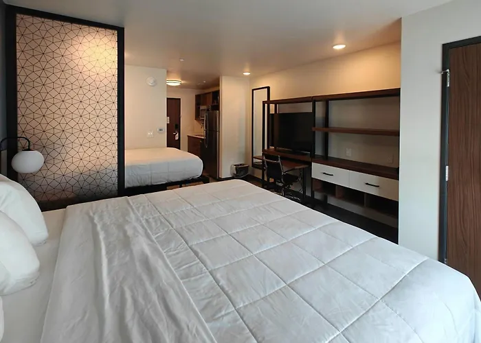 Everhome Suites Brownsville