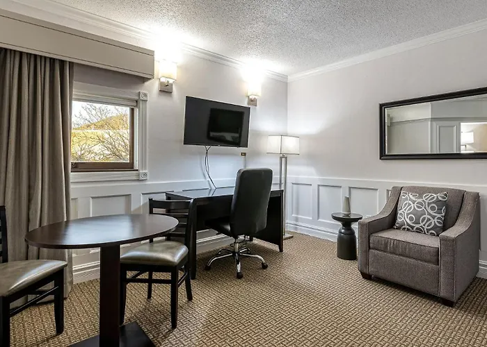 University Inn