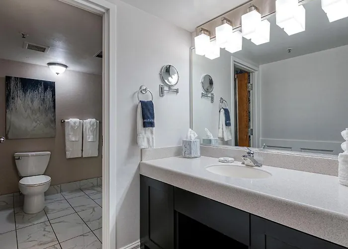 University Inn