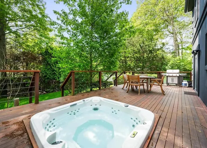 Blackberry - Private Home With Jacuzzi Year-Around