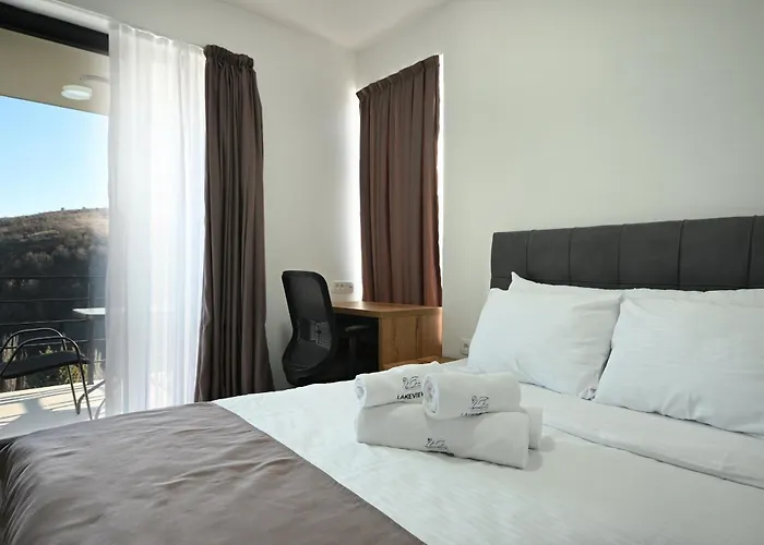 Lakeview Apartments