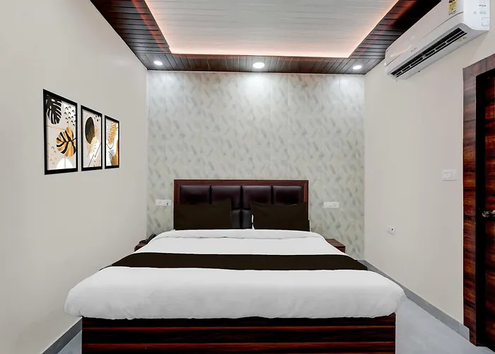 Hotel O The Gomti Glitz