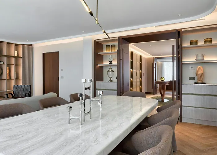 The Landmark Nicosia, Autograph Collection