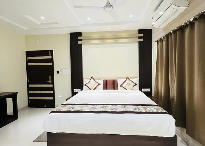 Hotel Pragati Palace