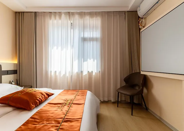 Chengyu Jiaying Hostel