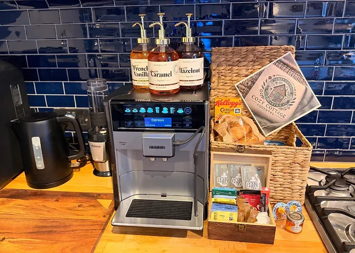 Cozy Cottage Coventry Self Check-In After 3Pm, Pets Friendly