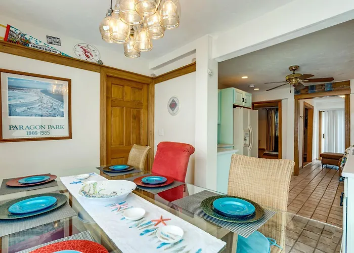 Steps To Nantasket Beach: Waterfront Gem W/ Patio!