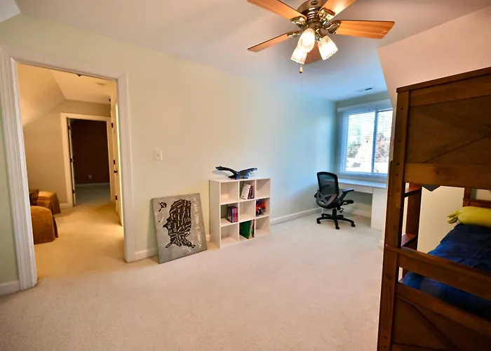 Peaceful Retreat With Large Garden In Summer Oaks