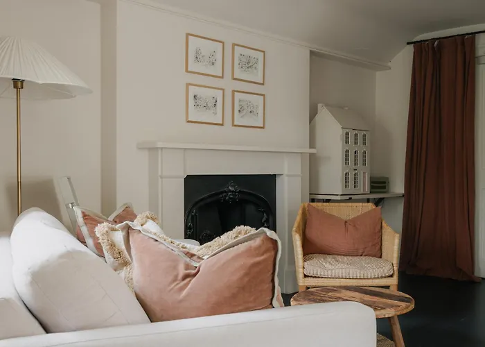 No 15 By Guesthouse, Bath