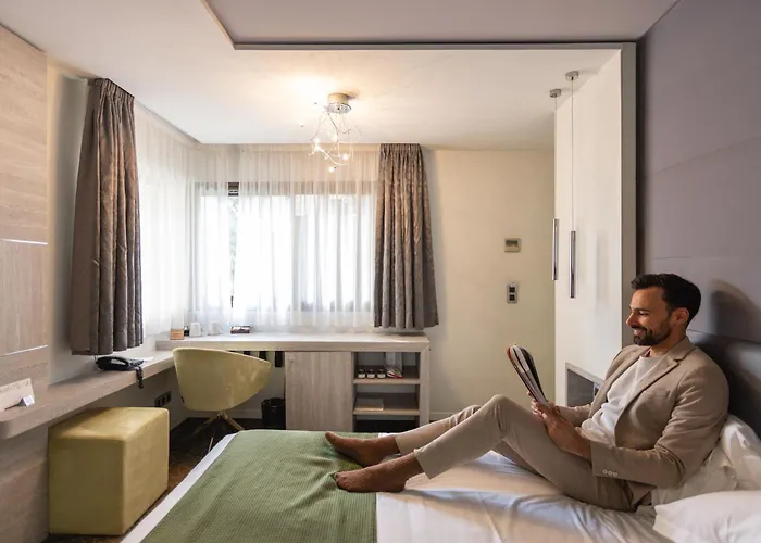 Cezanne Hotel