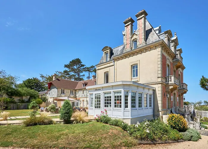 Les Villas d'Arromanches, Les Collectionneurs
