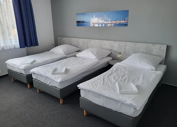 Hotel & Gaestehaus Rostock Luetten Klein