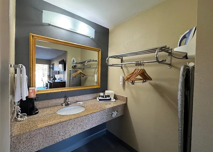 Quality Inn Kenly I-95