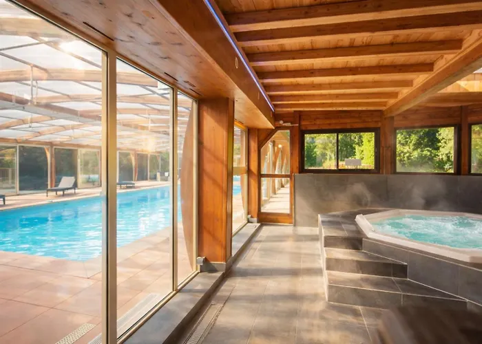 Logis Hotel-Restaurant Spa Le Lac