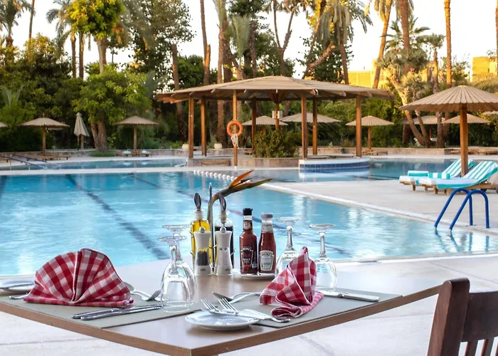 Pavillon Winter Luxor