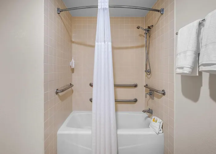 Days Inn By Wyndham Florida City