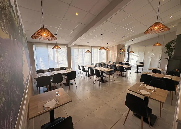 Logis Hotel L'Oliveraie