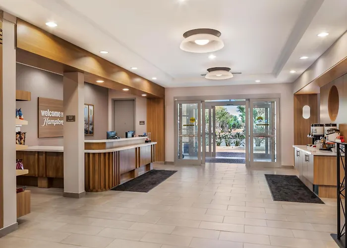 Hampton Inn&Suites Riverside/Corona East