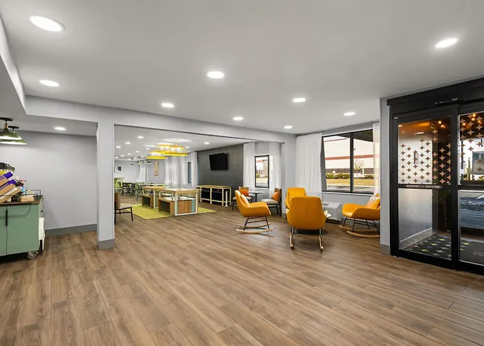 Spark By Hilton Fort Wayne