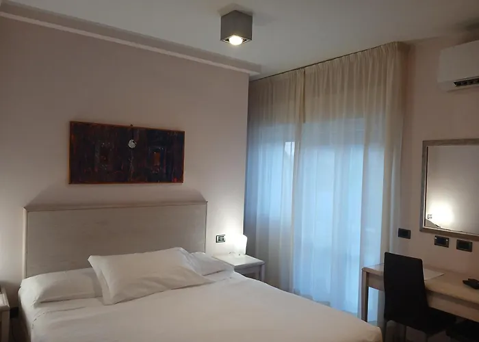 Hotel Chiaraluna
