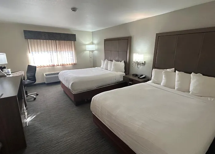 Best Western Plus Paper Valley Hotel